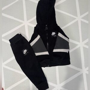 Nike Kids Black and Gray Jogger Set